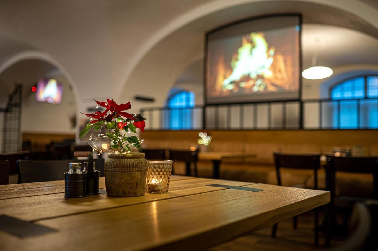 Hotel Pansky Pivovar Holešov 外观 照片