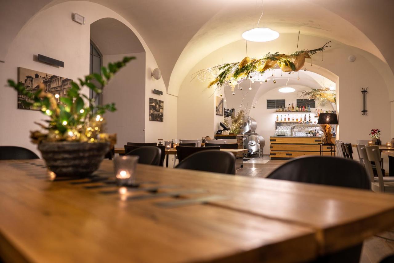 Hotel Pansky Pivovar Holešov 外观 照片