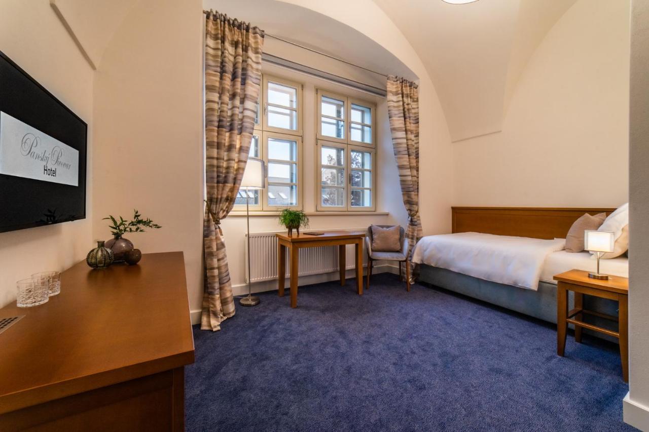 Hotel Pansky Pivovar Holešov 外观 照片